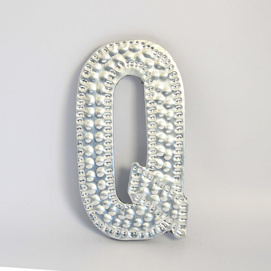 Sm Arty Aluminum Letters - Q