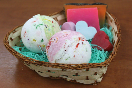 Heart Shape Baskets 23 x 21 x 5 cm