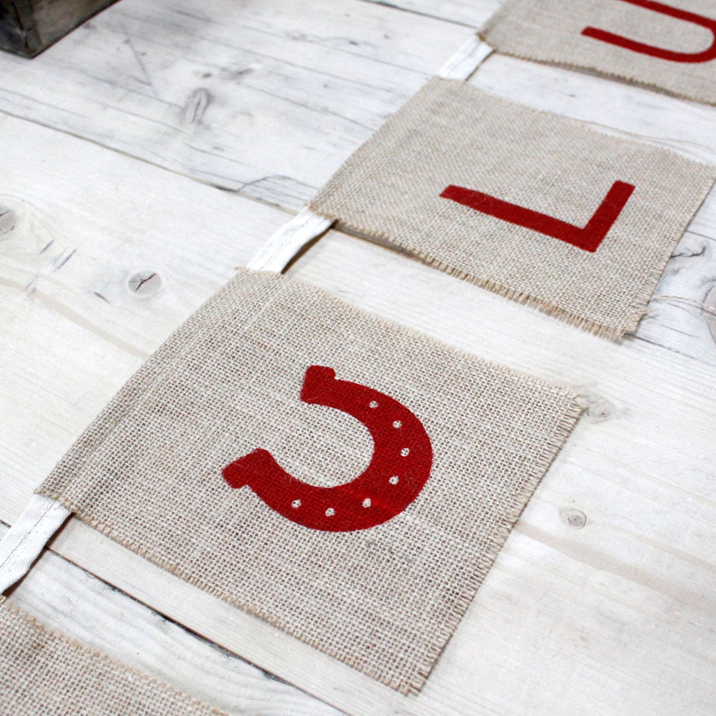 Natural Bunting - GOOD LUCK