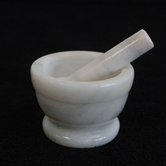 Medium White Marble Pestle & Mortal - 10x7cm