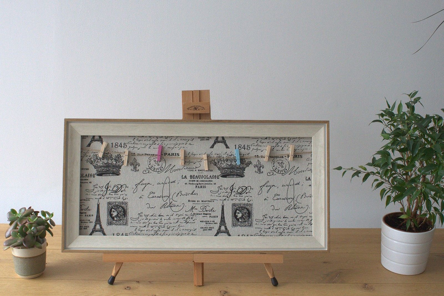 Med DIY Peg Photo Frames - Paris
