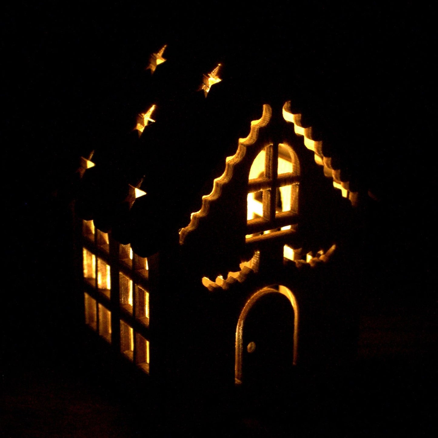 Small Wooden LED Light Shadow House