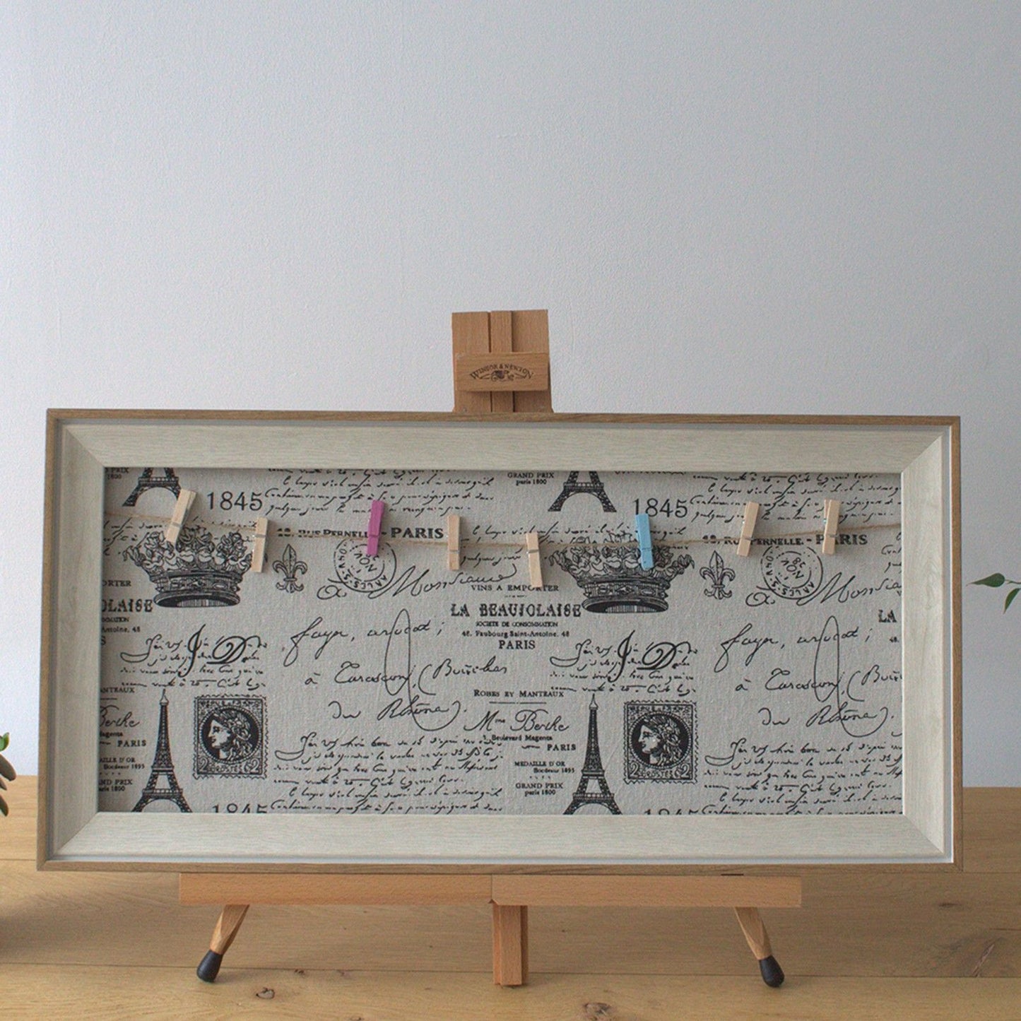 Med DIY Peg Photo Frames - Paris