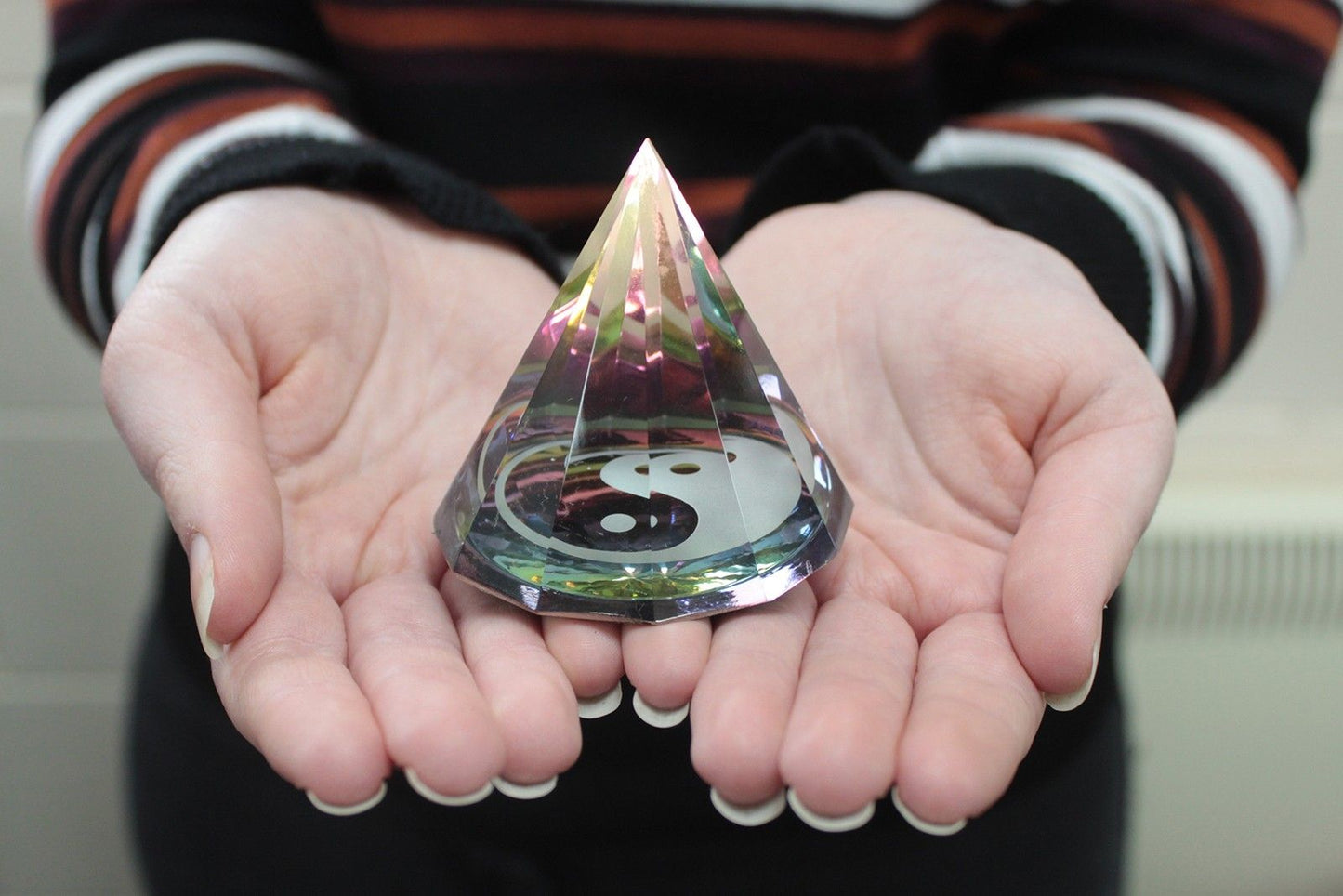 12 sided YinYang  Pyramid 60 mm