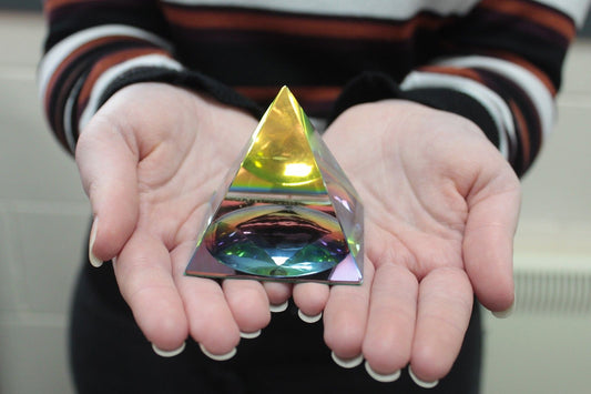 Mystic Pyramid 60 mm