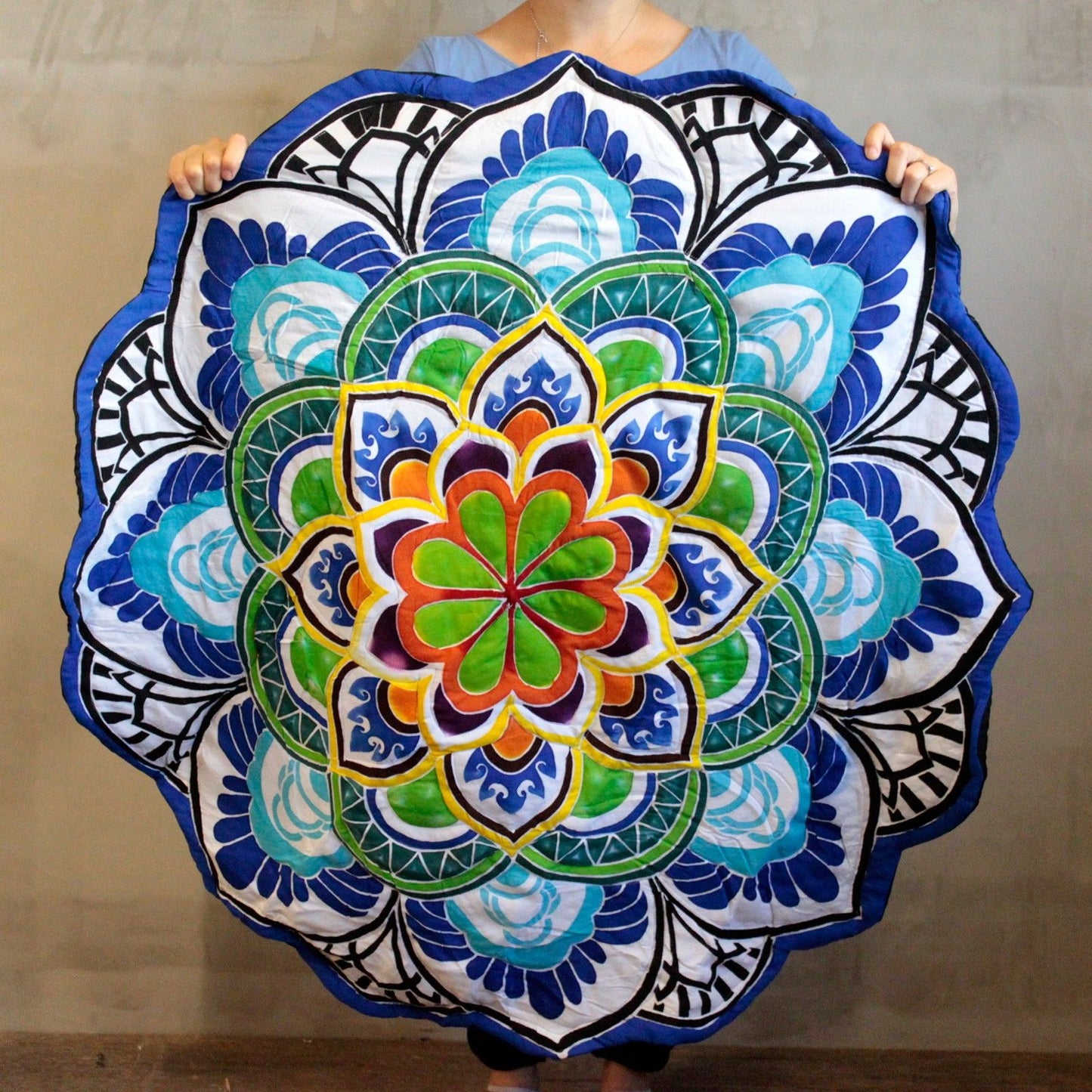 Round Classic Mandala Meditation Mat