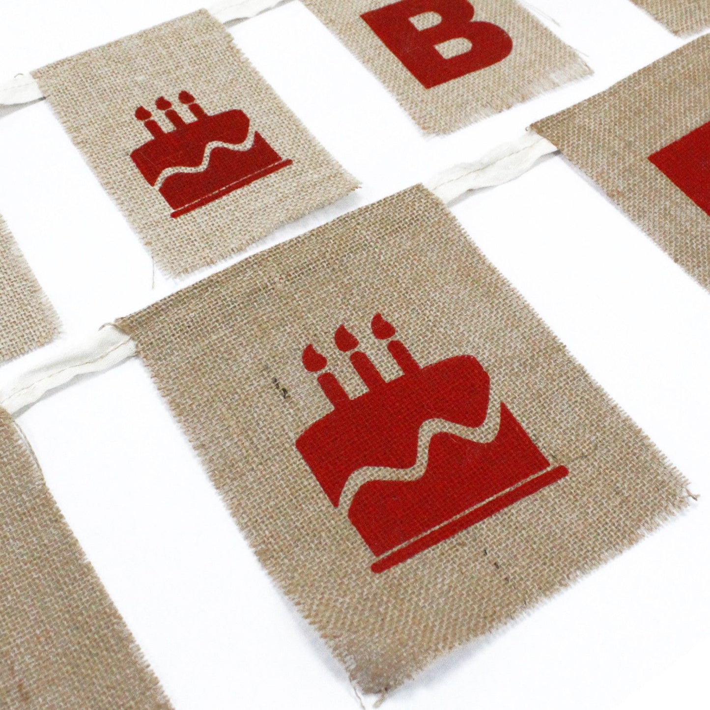 Natural Bunting  HAPPY BIRTHDAY (lrg with cake)