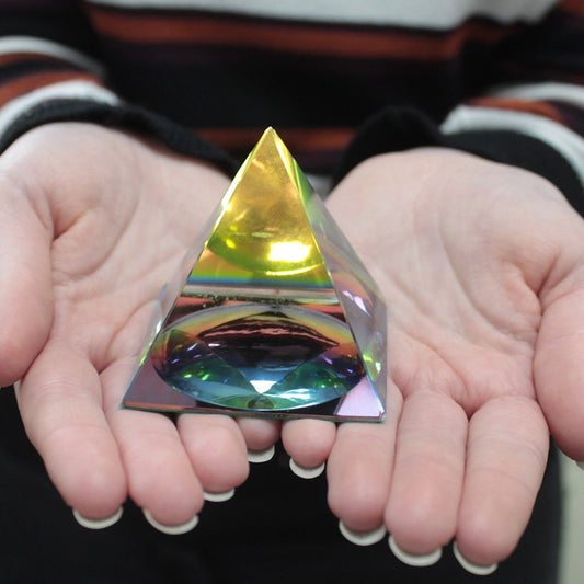 Mystic Pyramid 60 mm