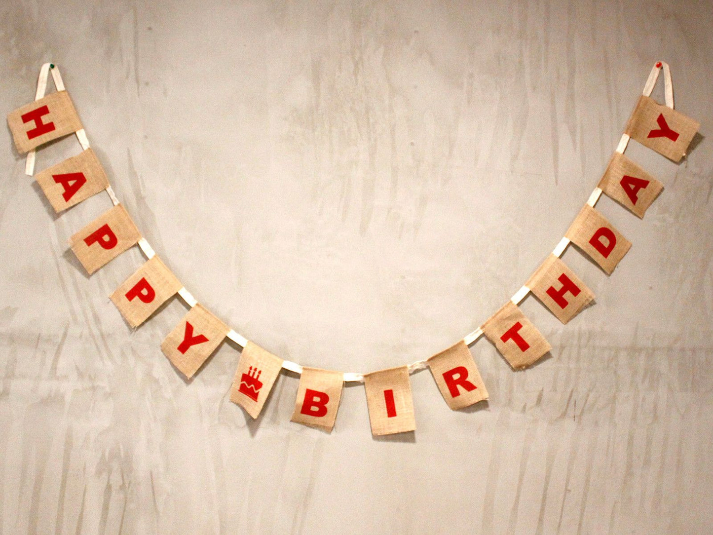 Natural Bunting  HAPPY BIRTHDAY (lrg with cake)