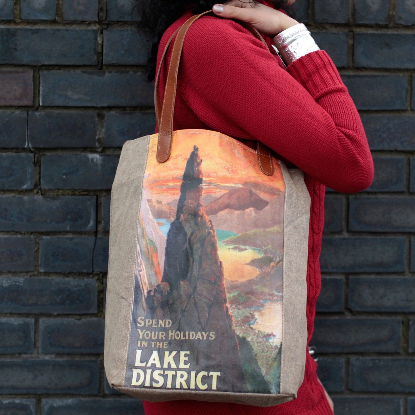 Vintage Travel Bag - Lake District