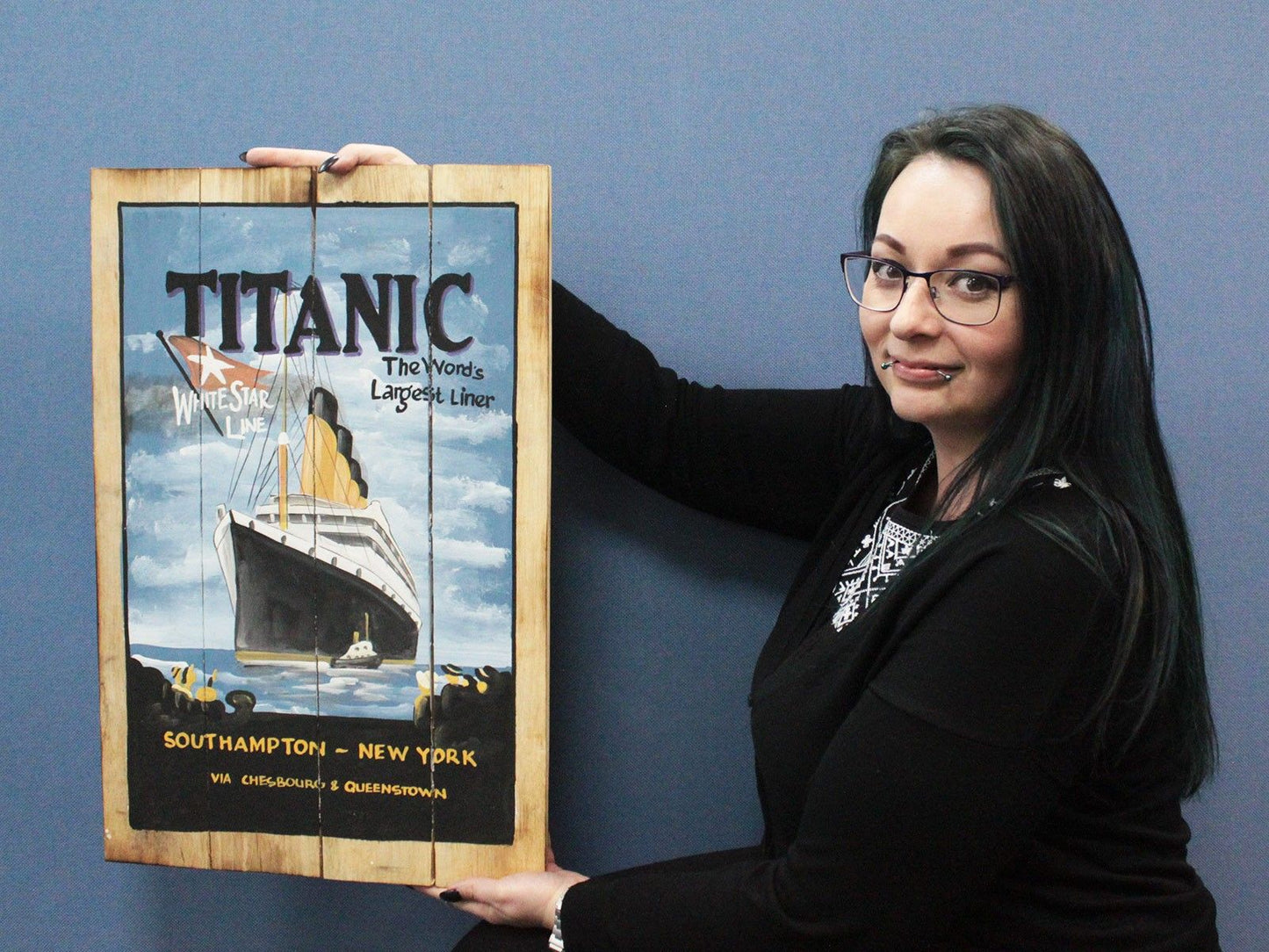 Rough Wooden Signs - Titanic (Wrong Spelling)