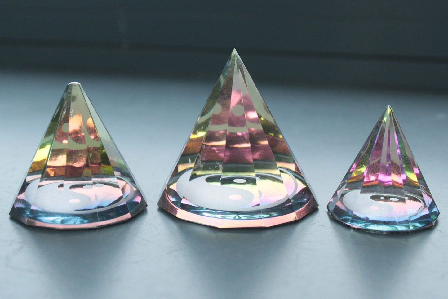 12 sided YinYang  Pyramid 60 mm