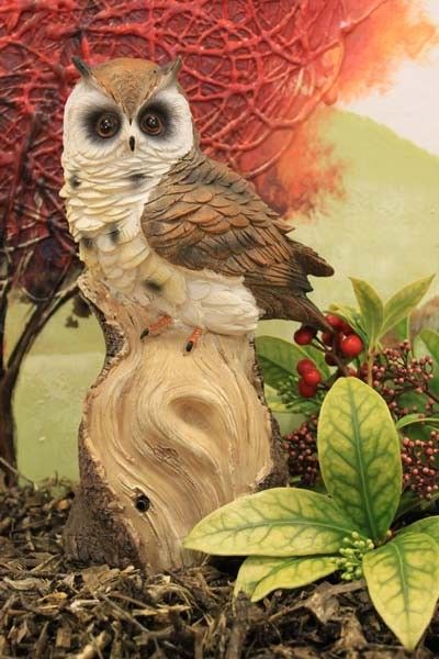 Gartenlichter & Bewegungsmelder Eule auf Zweig