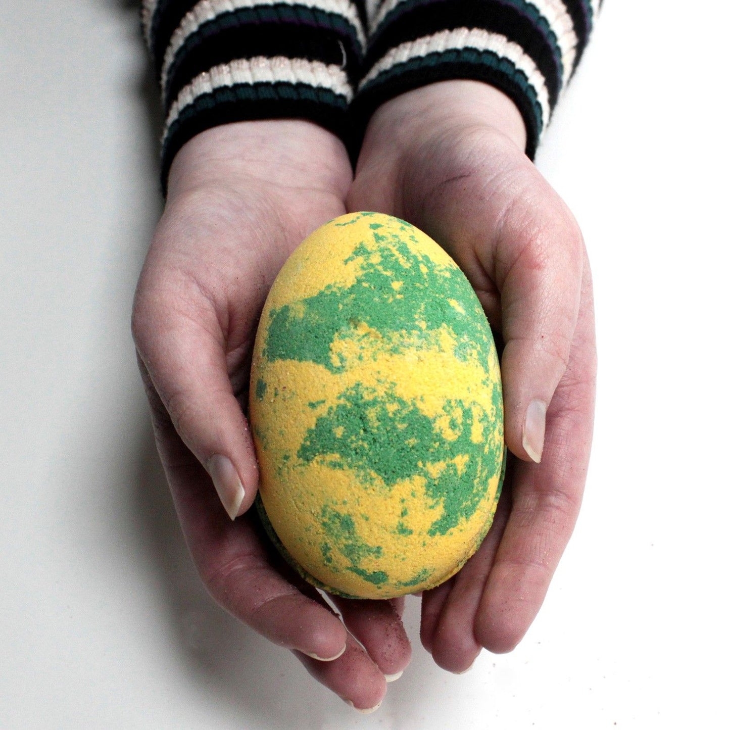 Dragon's Egg Bath Bomb - Nessie
