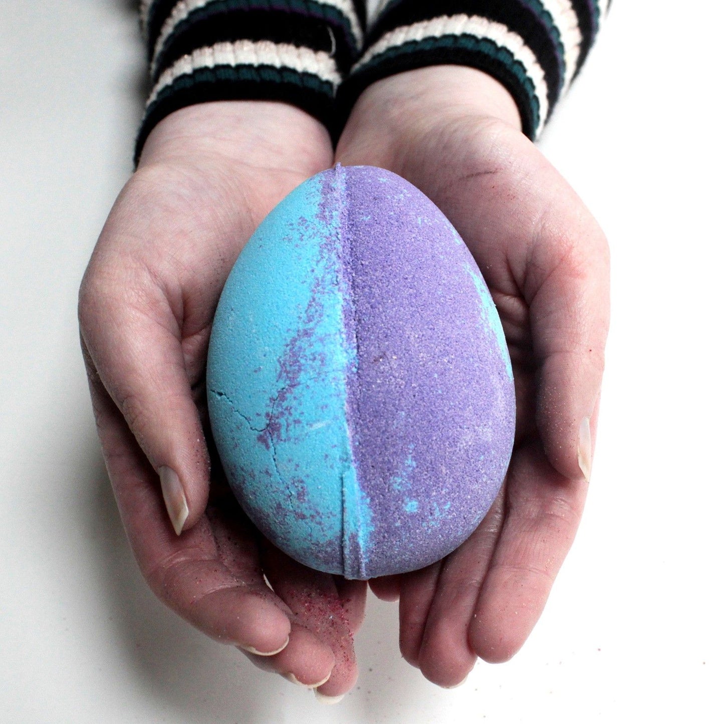Dragon's Egg Bath Bomb - Bluebeard