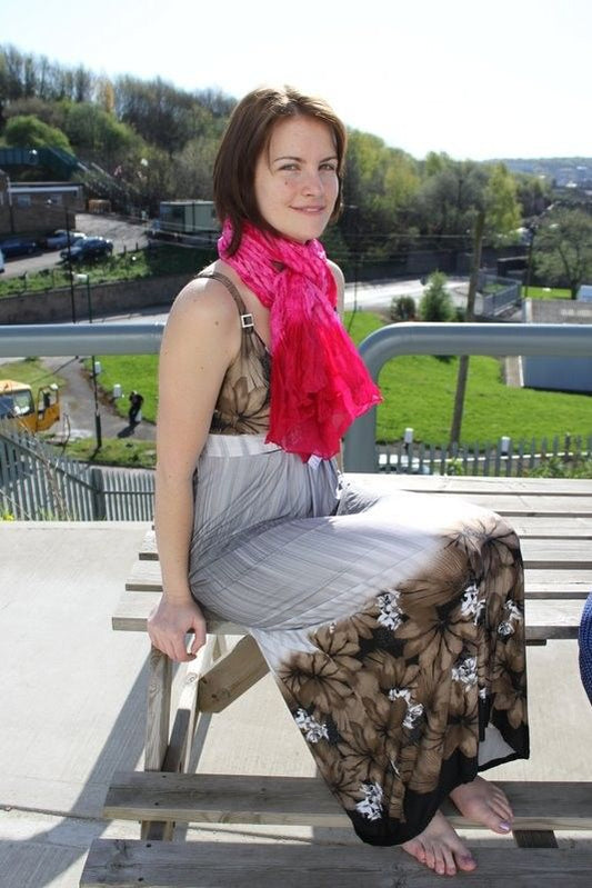 Silk Crinkle Scarf - Black & Red