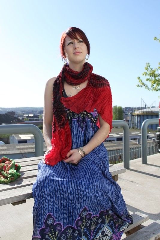 Silk Crinkle Scarf - Black & Red