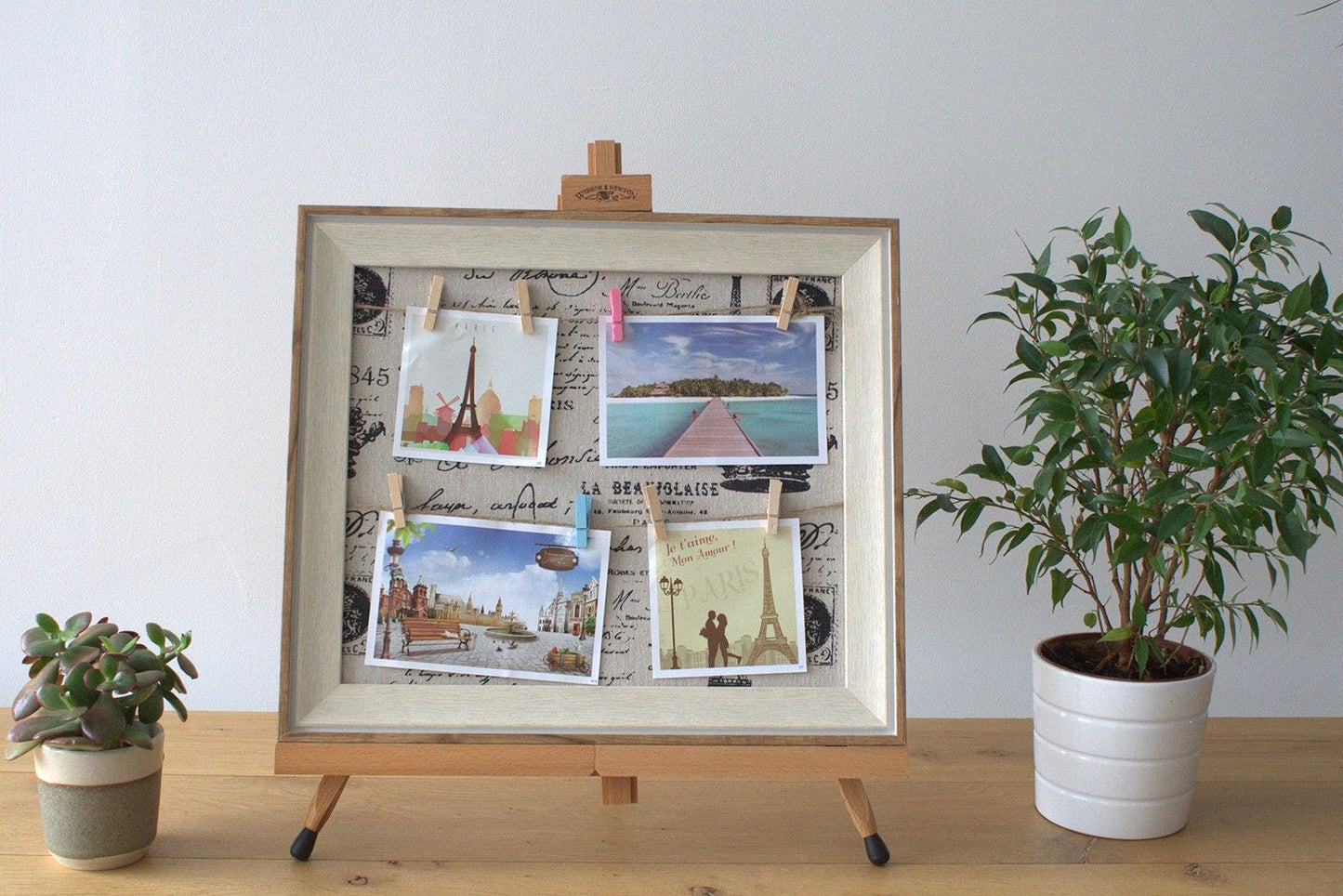 Small DIY Peg Photo Frames - Paris